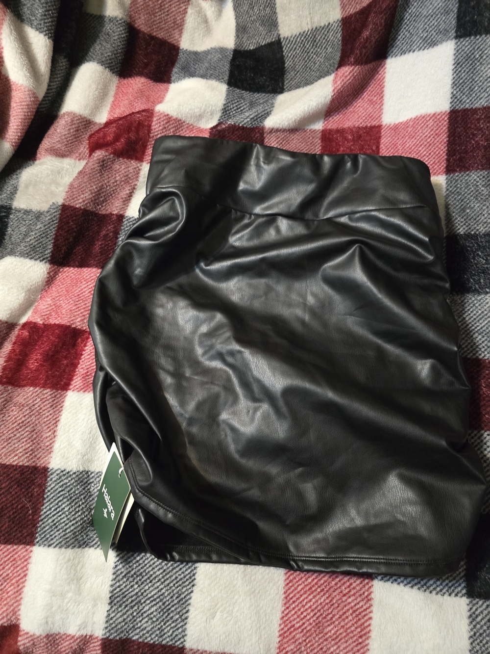 HALARA Black Faux Leather Mini Skirt